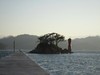 ひょっこりひょうたん島(一昨年に比べるときれいになり島まで防波堤が延びていました。)